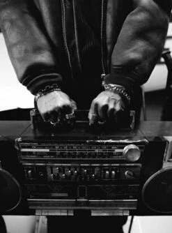 Icon Monogram Ring -Twojeys Sales Store 004617 003 VK 1d792fbc 3341 4802 877d c5ea6342f1eb