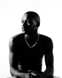 Icon Monogram Link Necklace -Twojeys Sales Store DSC3003NETA 1