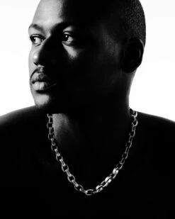 Icon Monogram Link Necklace -Twojeys Sales Store DSC3004NETA 1