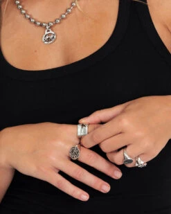 Falling Star Ring 8 Falling Star Ring -Twojeys Sales Store ECOM SUMMER 0000s 0012 DSC00194