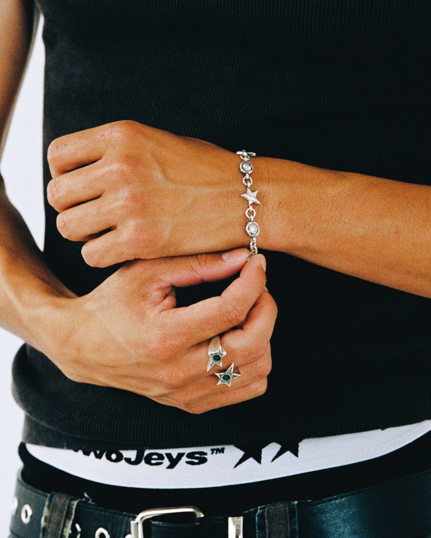 White Squadra Bracelet 5 White Squadra Bracelet - Image 3