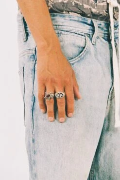 White Stone Superstar Signet -Twojeys Sales Store R1 05558 021A