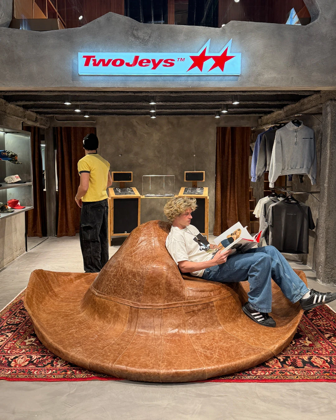 Cowboy Hat Sofa 6 Cowboy Hat Sofa - Image 4