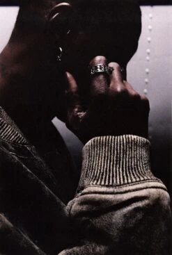 Splitted Icon Ring -Twojeys Sales Store WhatsAppImage2024 12 10at20.56.43 1 ac086297 d8ec 4034 9d22 2c5a994106ab