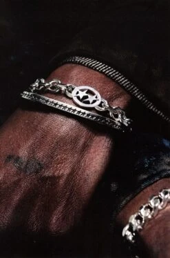 Icon Bracelet -Twojeys Sales Store WhatsAppImage2024 12 10at20.58.46 1